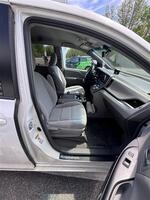 2017 TOYOTA SIENNA LE 6-PASSENGER VAN Auction Photo