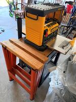 PUBLIC TIMED ONLINE AUCTION WOODWORKING EQUIPMENT, SHOP & HAND TOOLS Auction Photo