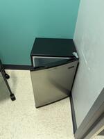 PUBLIC TIMED ONLINE AUCTION LABORATORY & OFFICE EQUIPMENT, REFRIGERATION Auction Photo