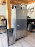 PUBLIC TIMED ONLINE AUCTION RESTAURANT & REFRIGERATION EQUIPMENT Auction Photo