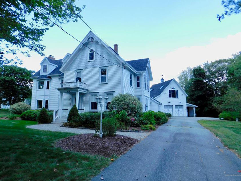 5,395+/-SF Colonial Style Farmhouse 3.06+/-Acres Auction