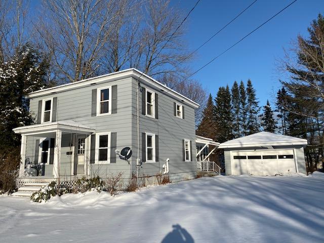 3BR Colonial Style Home - .26+/- Acres Auction