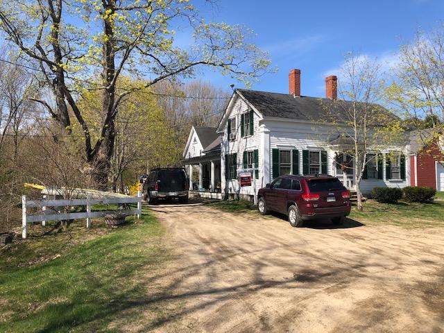 4BR Farmhouse - Attached Barn - .63+/- Acres Auction