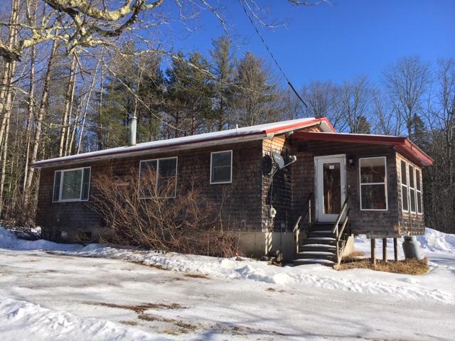 3BR Ranch - Barn - 1.14+/- Acres Auction