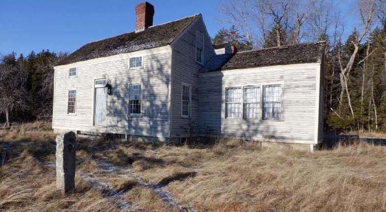 3BR Antique High Posted Expanded Cape - Under Renovation - 15.3+/- Acres Auction