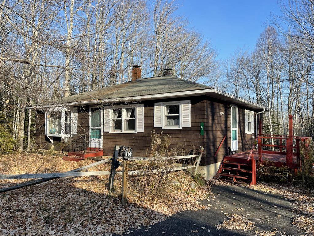 3BR Ranch - .90+/- Ac. - 2-Car Garage Auction