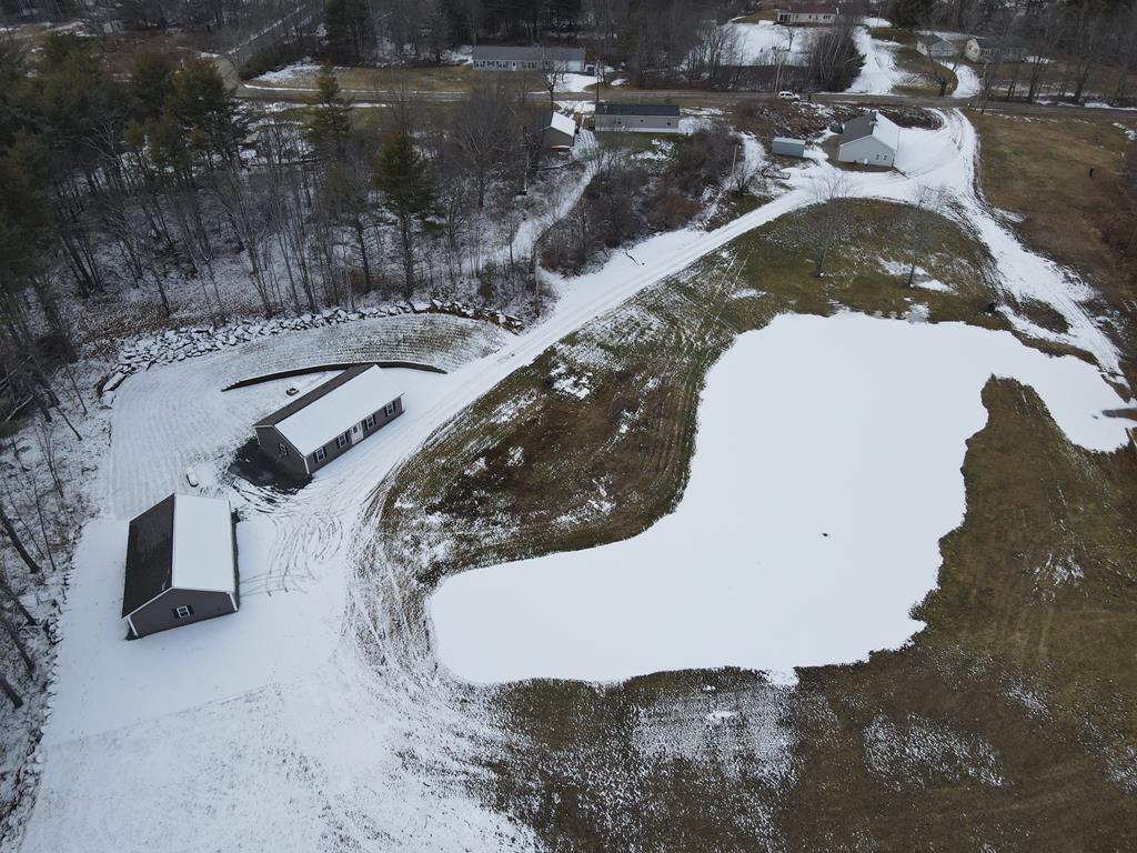 2BR Ranch Home - 8.2+/- AC - Pond - (2) 3-Bay Heated Garages - Views Auction