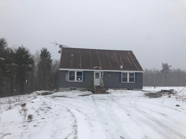 3BR Cape Style Home - 1.8+/- Acres Auction