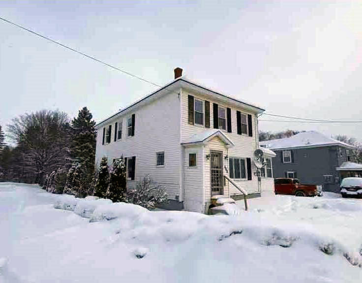 3BR Colonial Home 1+/- Acres Auction