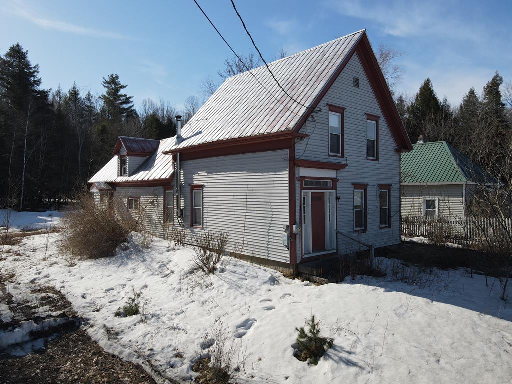 3BR Cape Style Home Auction