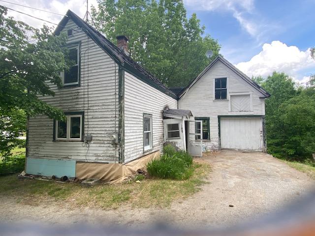 2BR Cape Home - Barn - .87+/- acre Auction