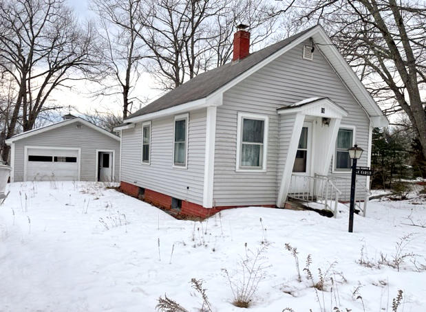 2BR Ranch Style Home - Garage - .39+/- Acres Auction