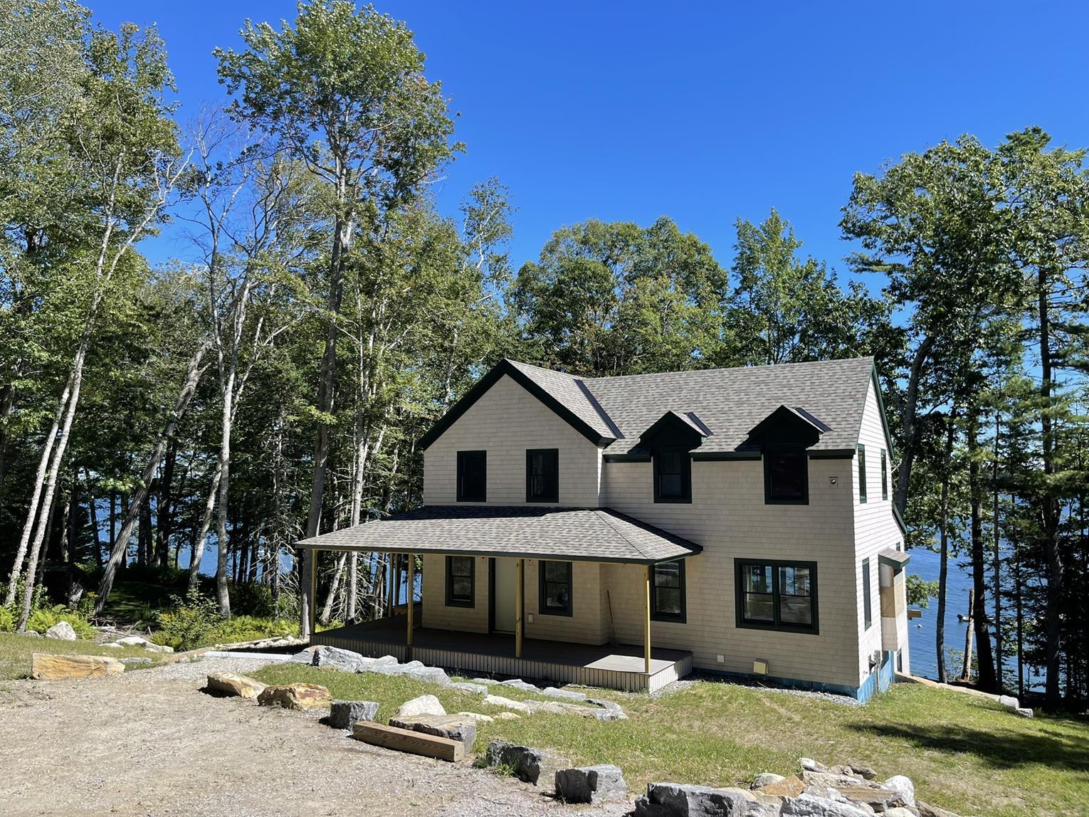 Oceanfront  2,909+/-SF Shingled Cottage - Muscongus Sound - 2.80+/- Ac. - Dock/Pier - Sandy Beach Auction