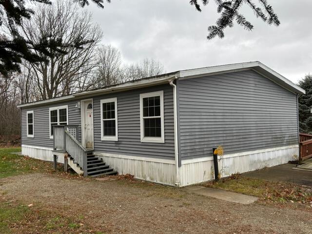 2013 3BR Double Wide Home on Rented Lot Auction