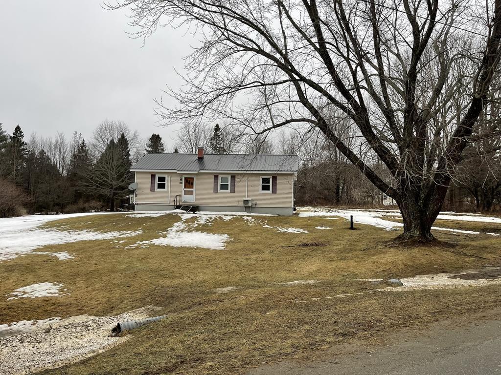 3BR Ranch Home - 1+/- Acres Auction