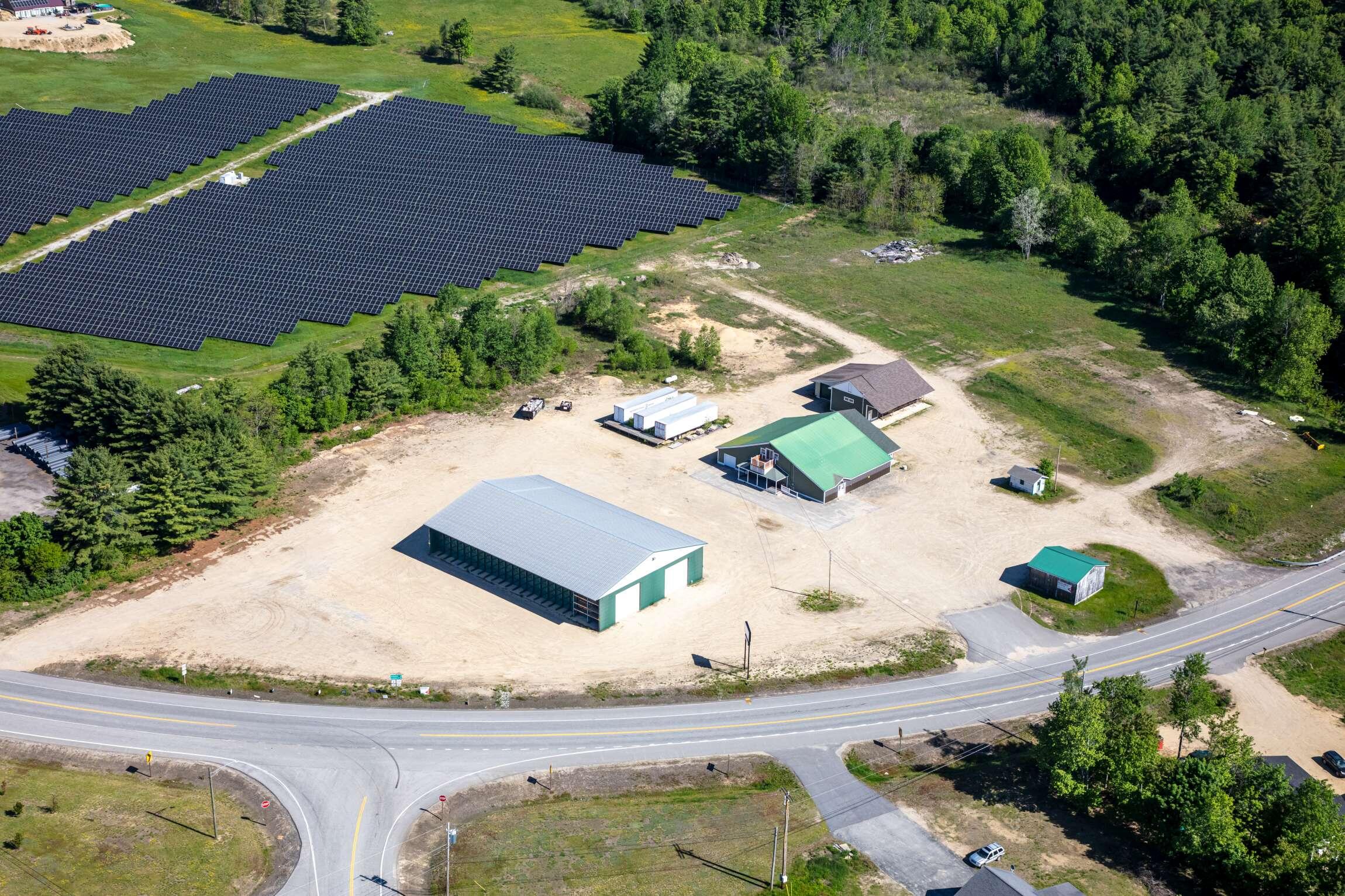 17,009+/-SF Industrial Flex Property  10+/- Acres  Auction