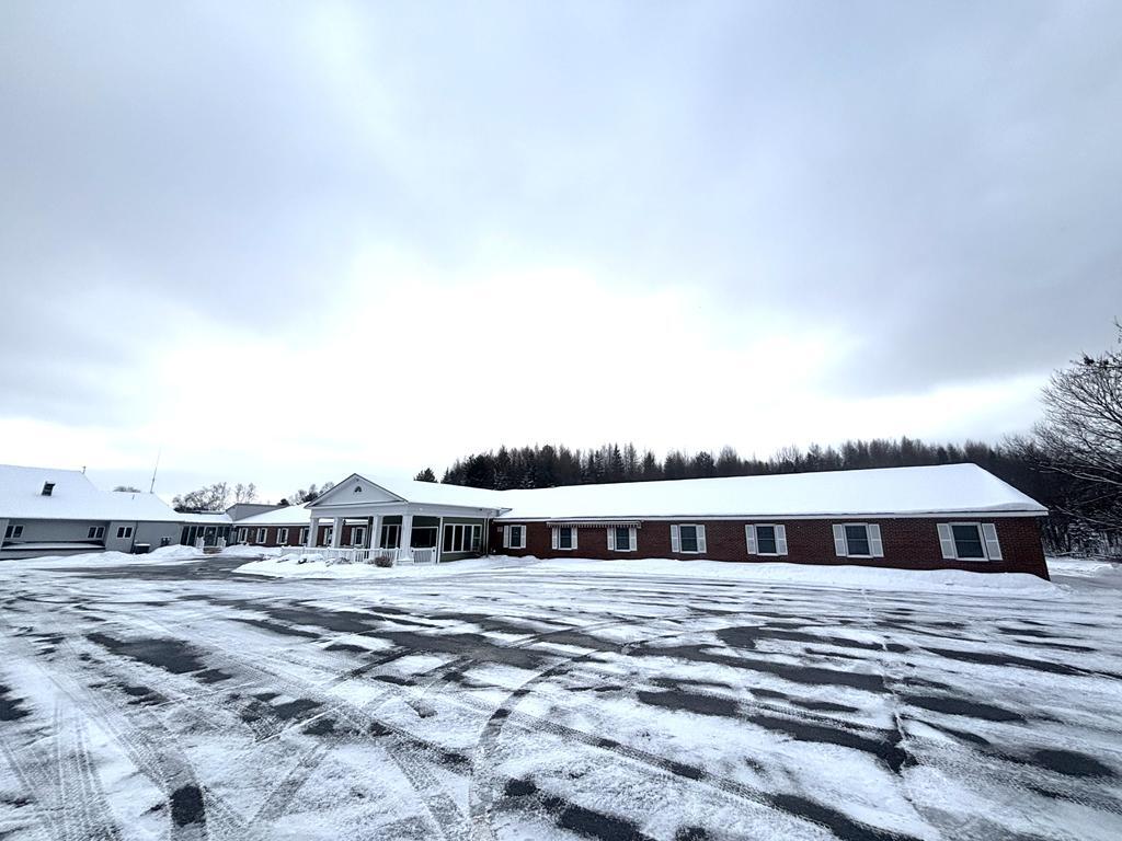 30,469+/-SF Former Nursing Care Complex - 7+/- Acres Auction