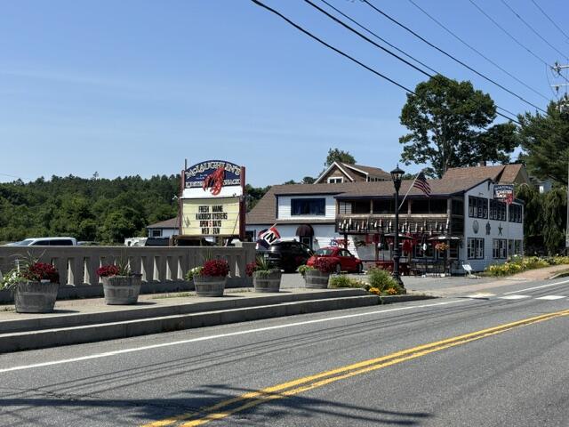 4,083+/-SF Fully Equipped Restaurant - .33+/- Acres - Ocean Views Auction
