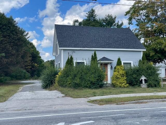 2-Family Home 1.08+/- Acres Auction