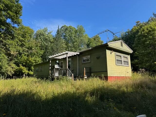 ABSOLUTE Single Wide Mobile Home Garage - 1.5+/- Acres Auction