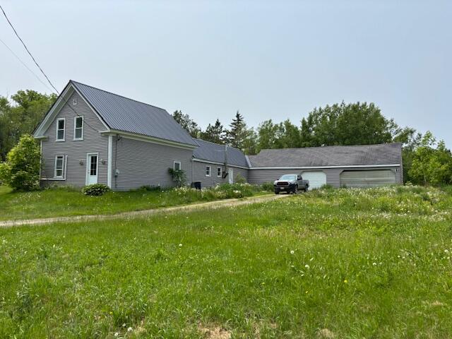 3BR Farmhouse - 2-Car Garage - 2+/- Acres Auction