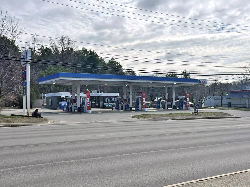 Gas Station - C-Store - Car Wash - 1.11+/- Acres Auction