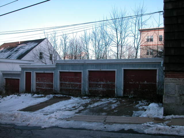 4 Apartment Complexes 32 Units Parking Lots Garages