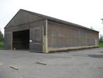 40X80X16'H Auction Photo
