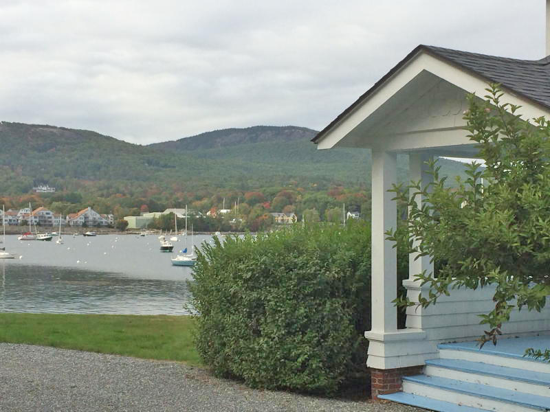 Oceanfront Cottage Auction Photo