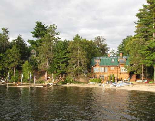 Lakefront Home - Green Lake Auction Photo