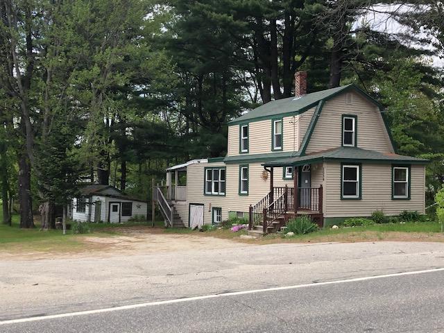 2BR Gambrel Style Home Auction Photo