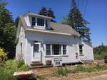 Waterfront Cottage – Crystal Pond  Auction Photo