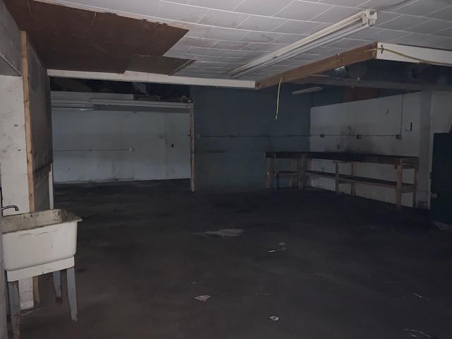 Commercial Building – 1.55+/- Acres Subject to ME D.O.T. Project WIN: 024209.00 Auction Photo