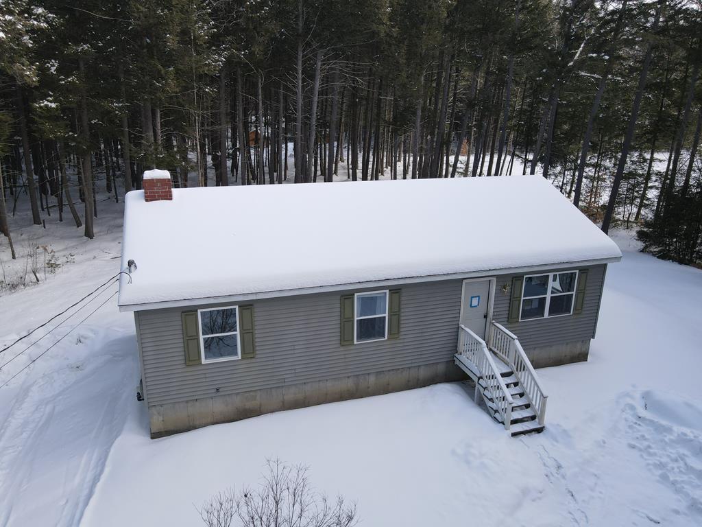 3BR Modular Ranch - Water Access to Thompson Lake Auction Photo