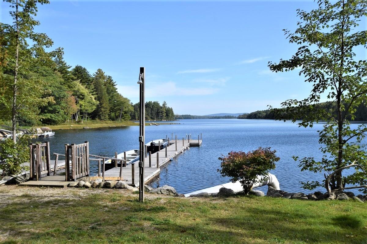 Authentic Maine Lakefront Lodge & Cabins – Popular Wedding Venue Auction Photo