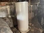 6-Unit Apartment Building Auction Photo