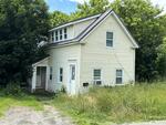 2BR Cape Style Home Auction Photo