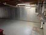 3BR Cape Style Home - Garage Auction Photo