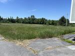 4BR Split Level Ranch - 5-Car Garage - 2.11+/- Acres Auction Photo